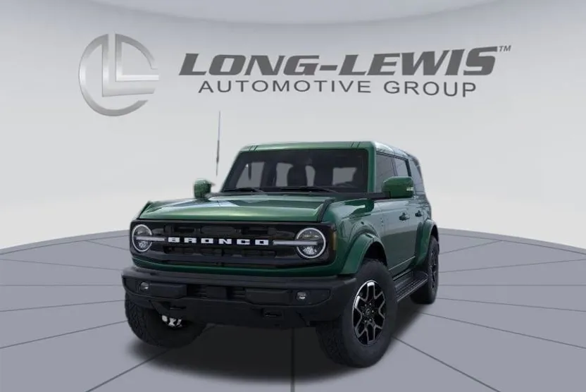 2025 Ford Bronco Outer Banks photo 1