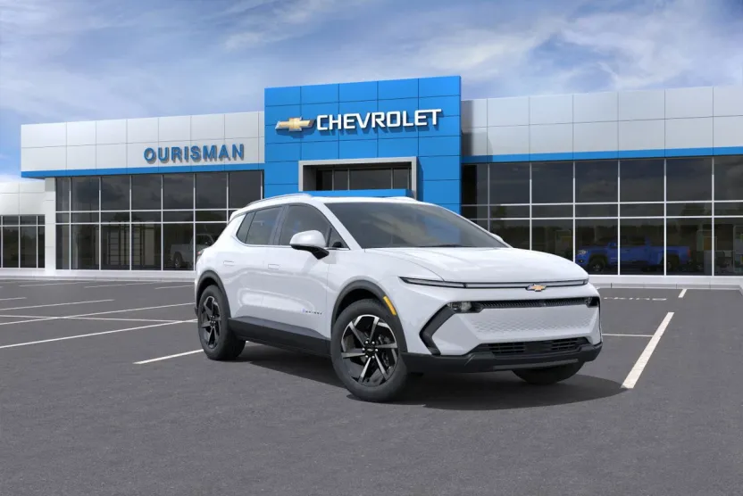2026 Chevrolet Equinox LT photo 1