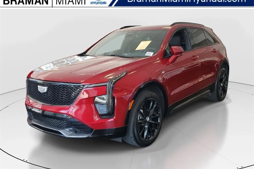 2025 Cadillac XT4 Sport photo 1