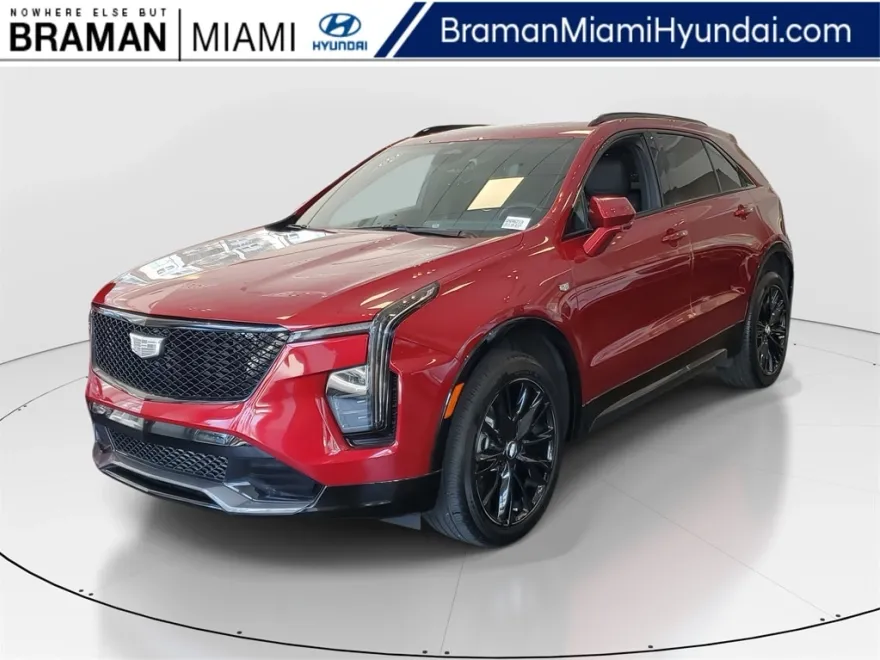2025 Cadillac XT4 Sport photo 1