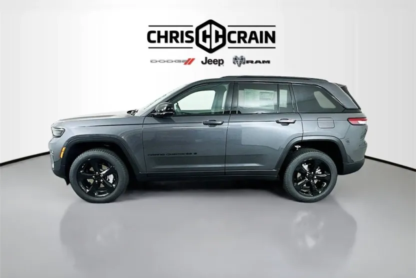 2025 Jeep Grand Cherokee Limited photo 1