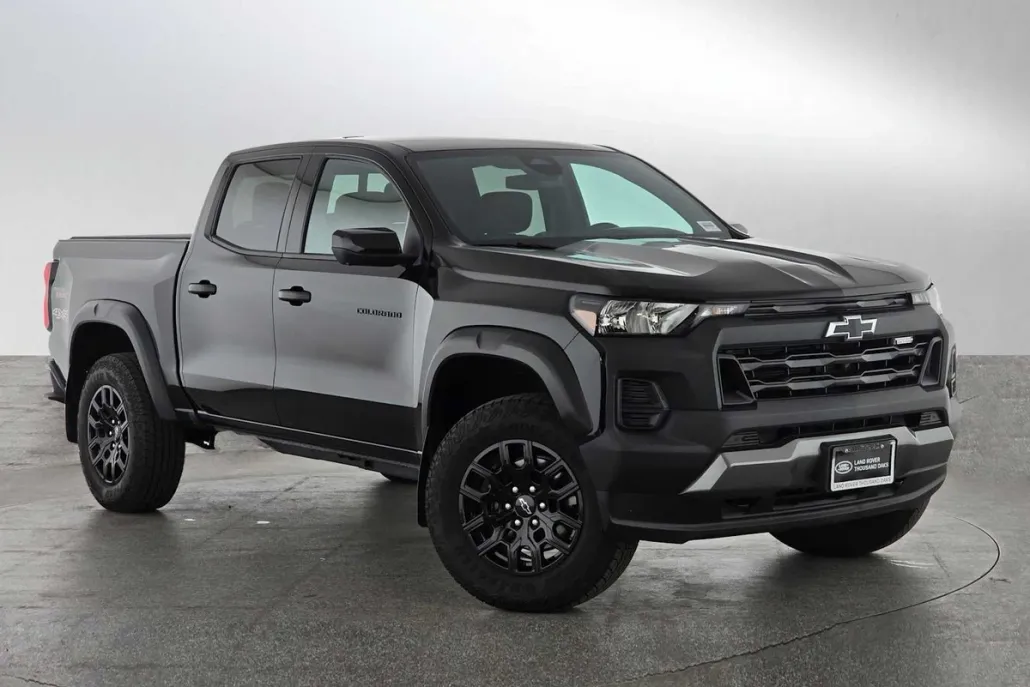2024 Chevrolet Colorado Trail Boss photo 1