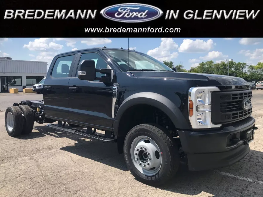 2024 Ford F-450 photo 1