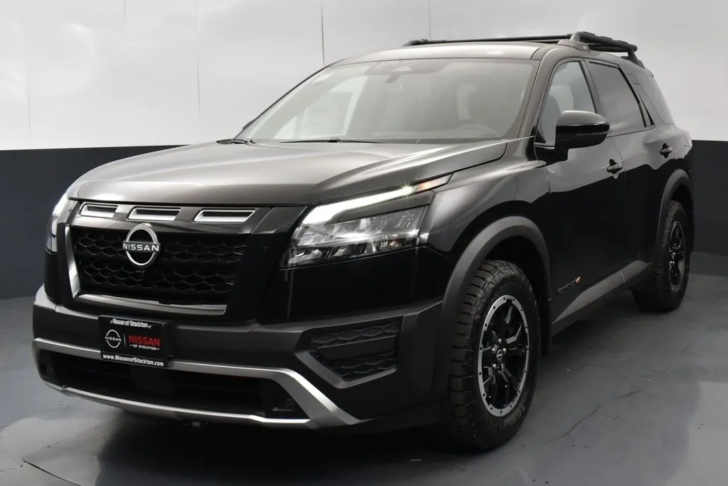 2025 Nissan Pathfinder Rock Creek photo 1