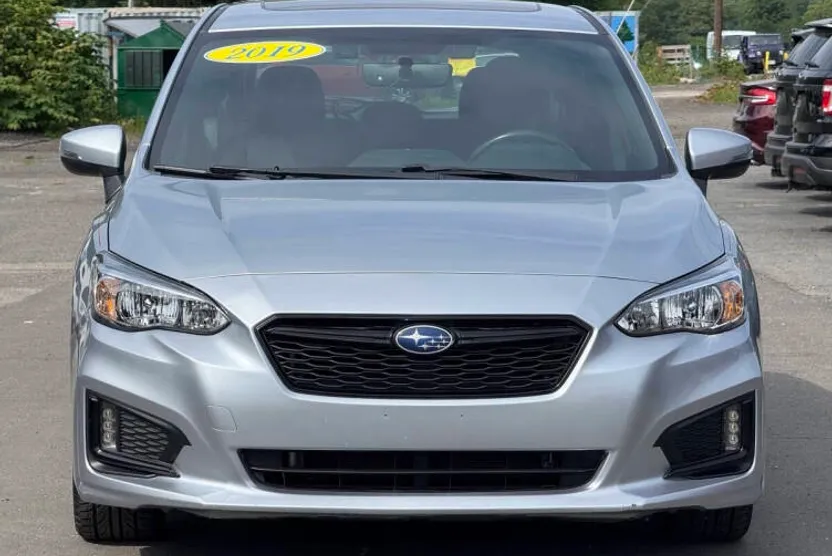 2019 Subaru Impreza Sport photo 1