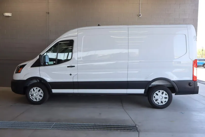 2025 Ford Transit photo 1