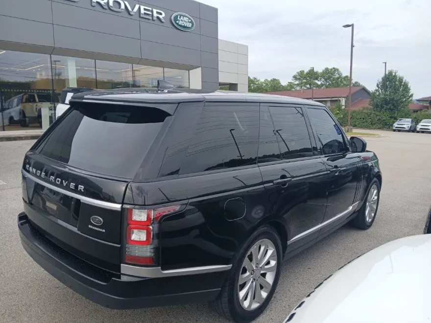 2017 Land Rover Range Rover SuperCharged HSE photo 1