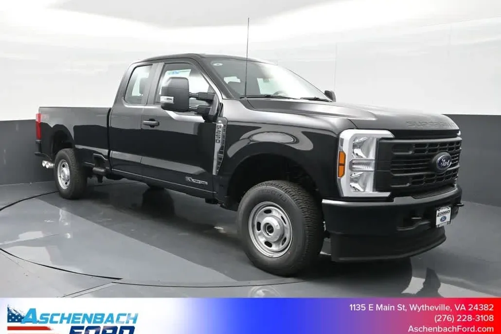 2025 Ford F-250 XL photo 1