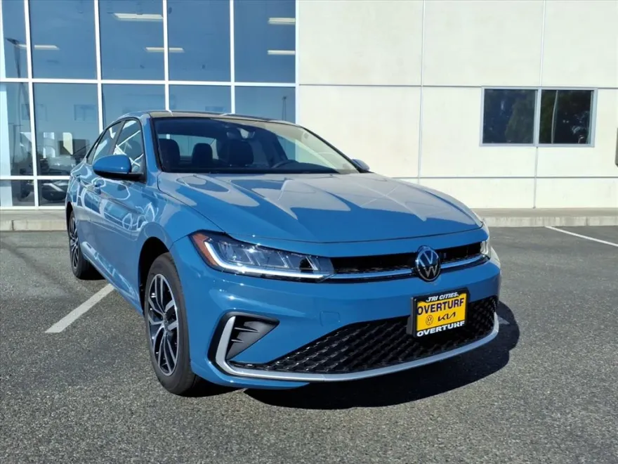 2025 Volkswagen Jetta SE photo 1