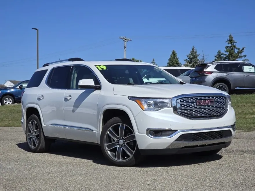 2019 Gmc Acadia Denali photo 1