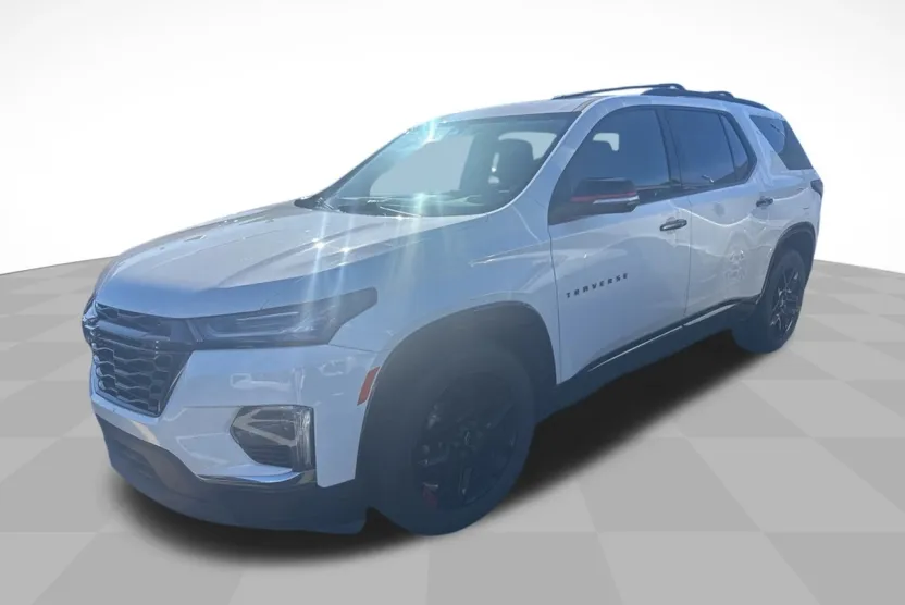 2023 Chevrolet Traverse Premier photo 1