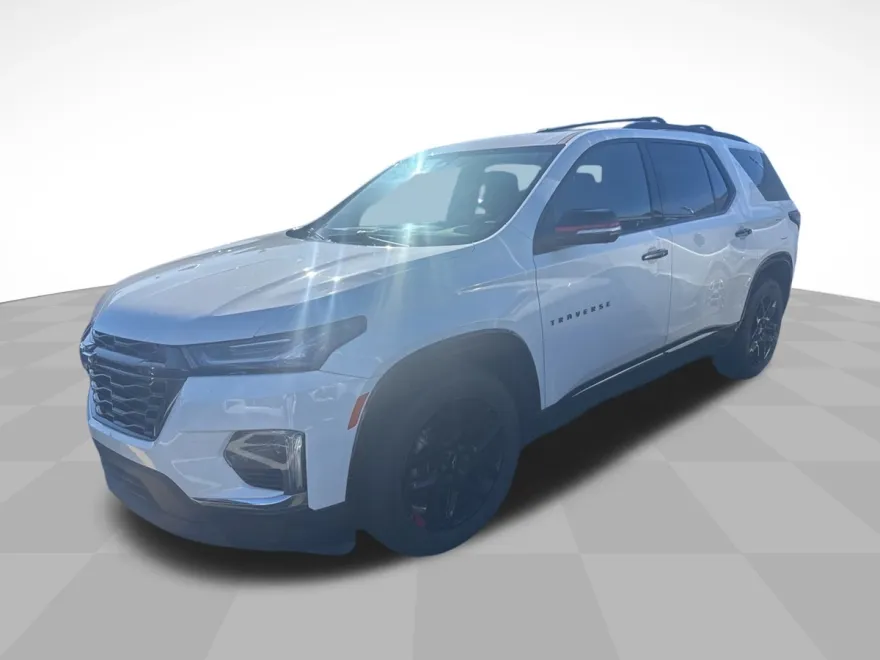 2023 Chevrolet Traverse Premier photo 1