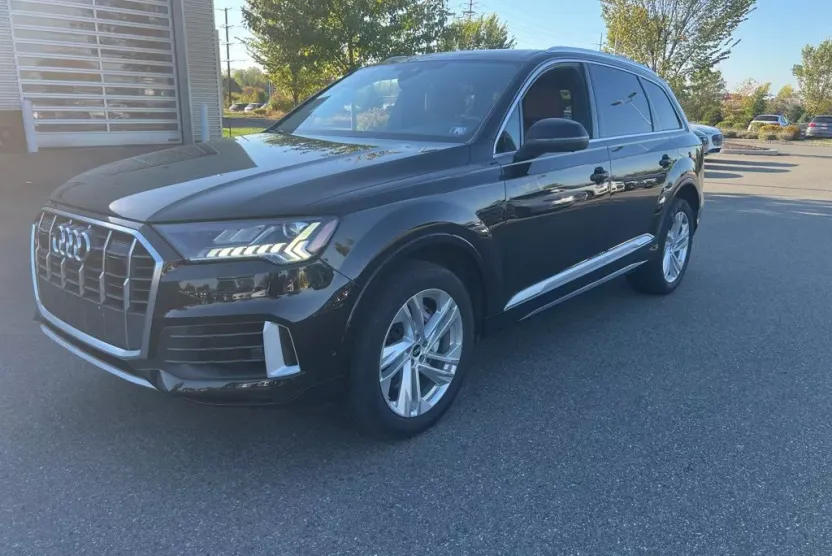 2022 Audi Q7 55 Premium Plus photo 1