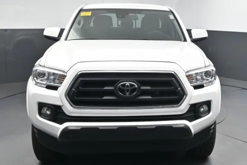 2023 Toyota Tacoma SR5 photo 2