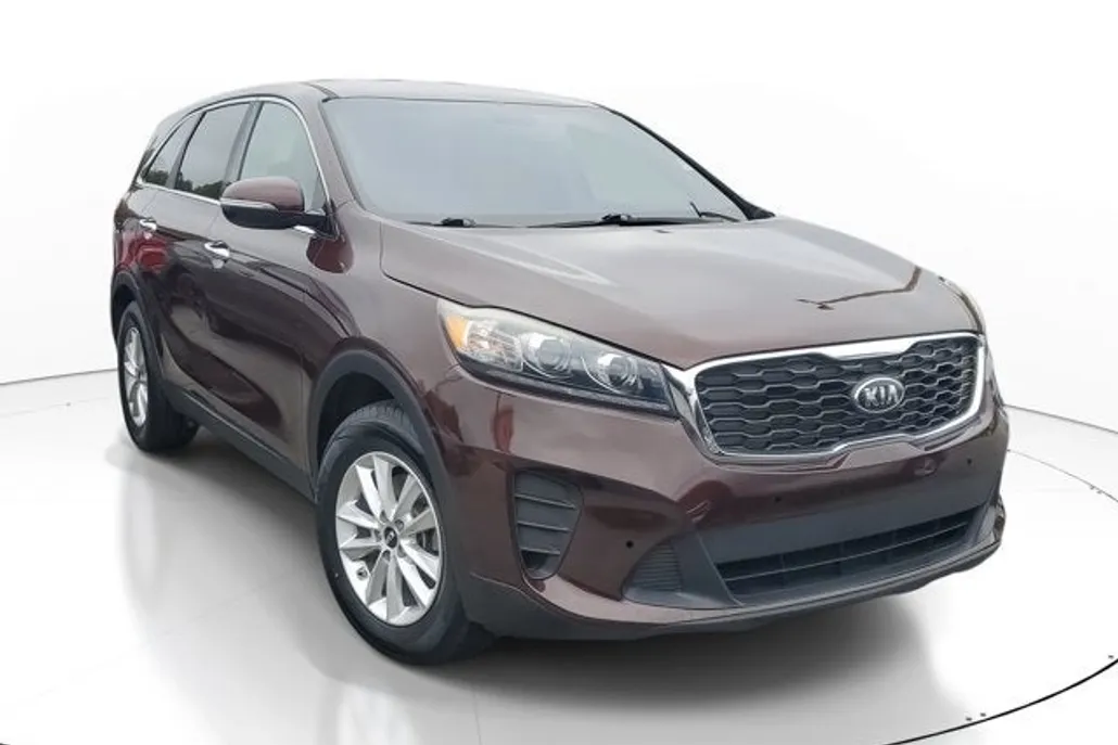 2020 Kia Sorento LX photo 1