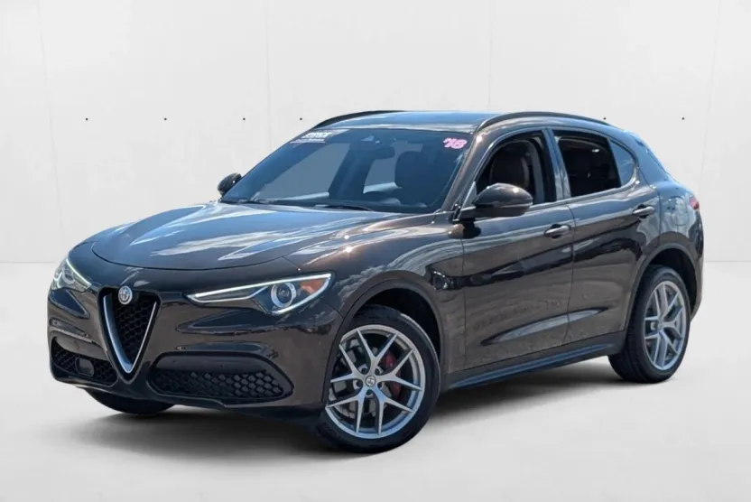 2018 Alfa Romeo Stelvio Sport photo 1