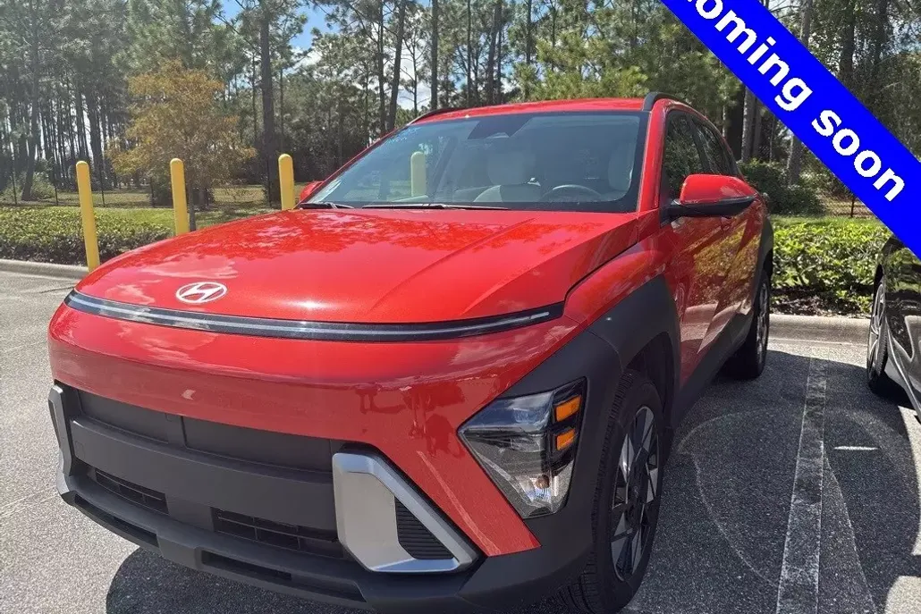 2025 Hyundai Kona SEL photo 1