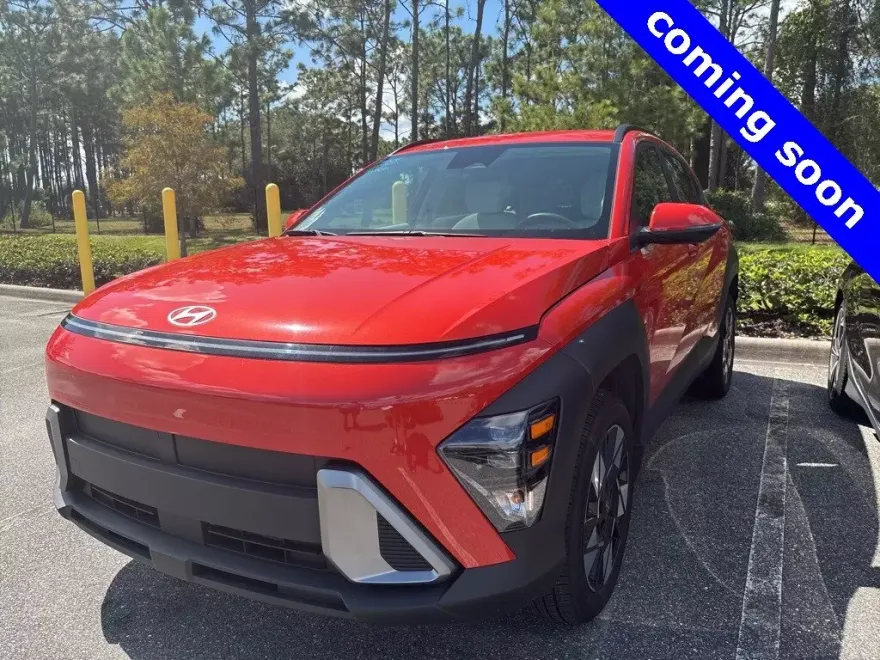 2025 Hyundai Kona SEL photo 1