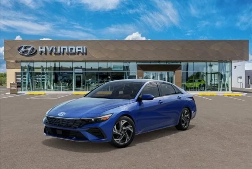 2025 Hyundai Elantra SEL Convenience photo 1