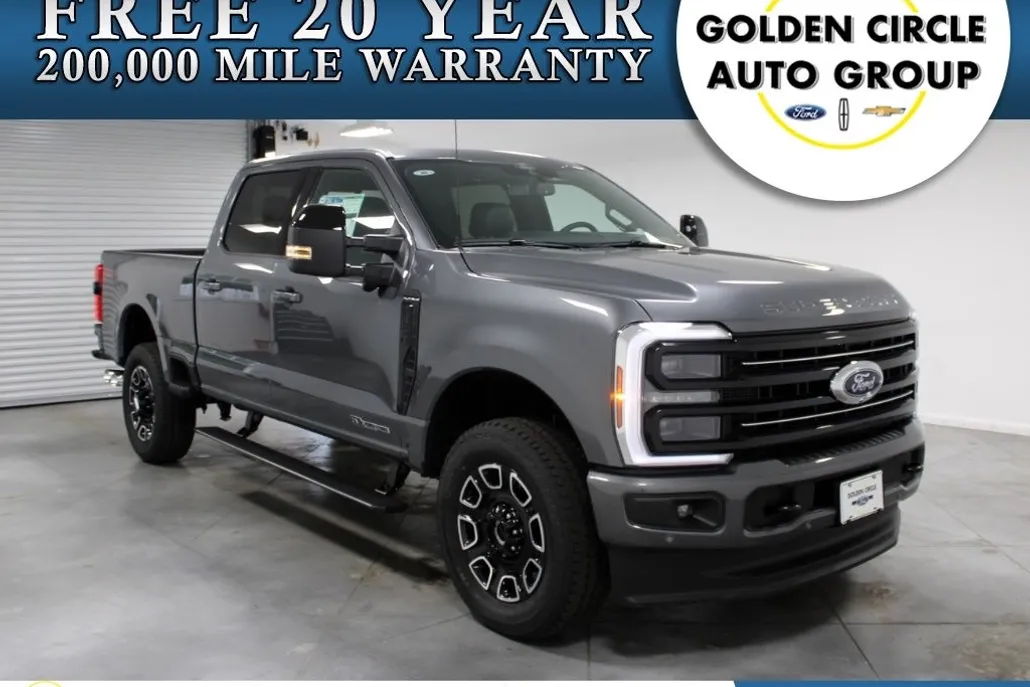 2025 Ford F-350 Platinum photo 1