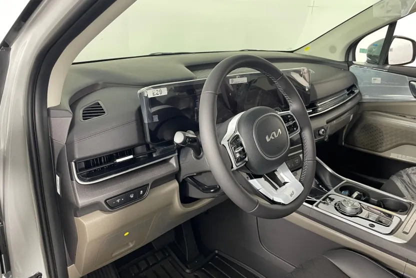 2026 Kia Carnival EX photo 1