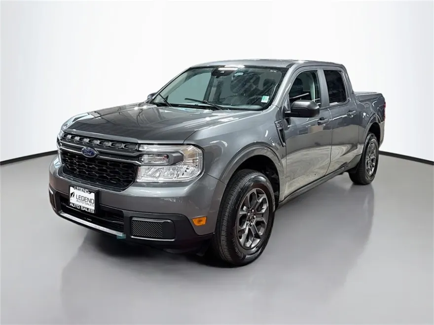 2024 Ford Maverick XLT photo 1