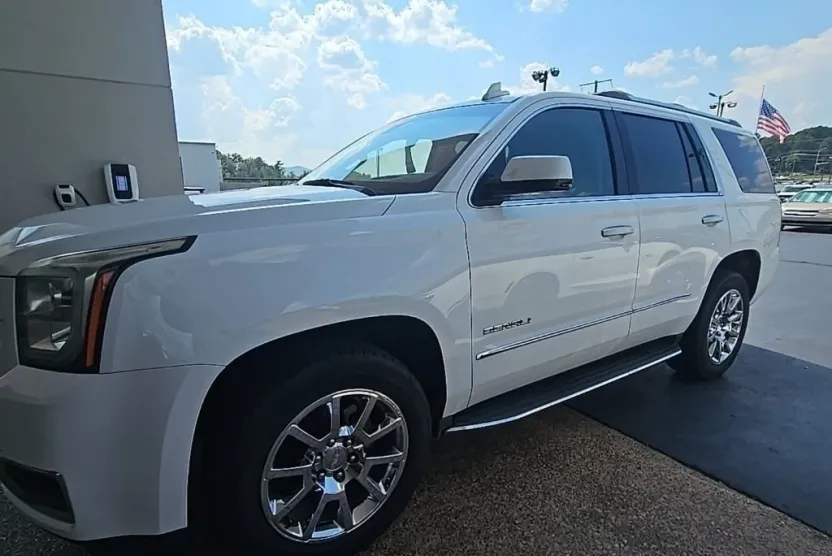 2018 Gmc Yukon Denali photo 1