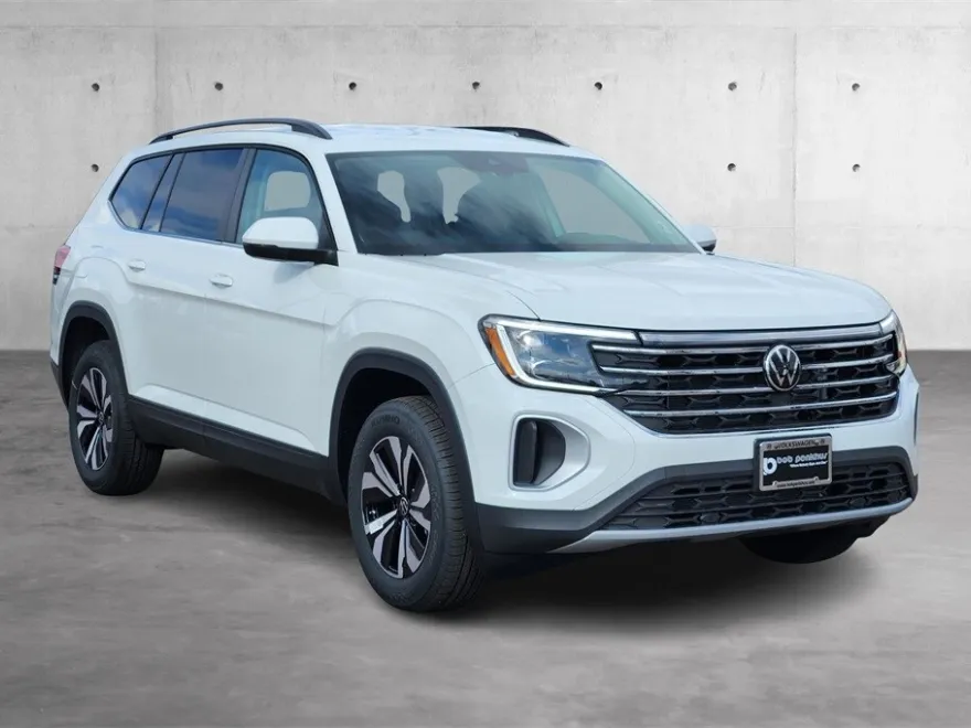 2025 Volkswagen Atlas SE photo 1