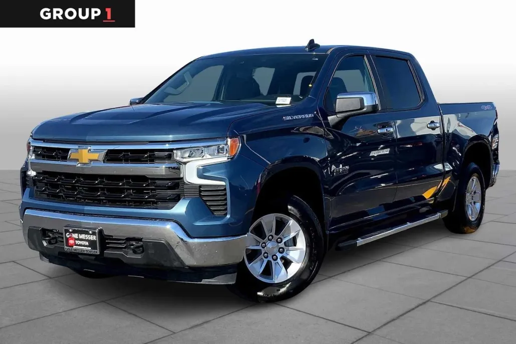 2024 Chevrolet Silverado 1500 LT photo 1