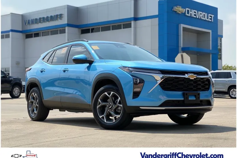 2025 Chevrolet Trax LT photo 1
