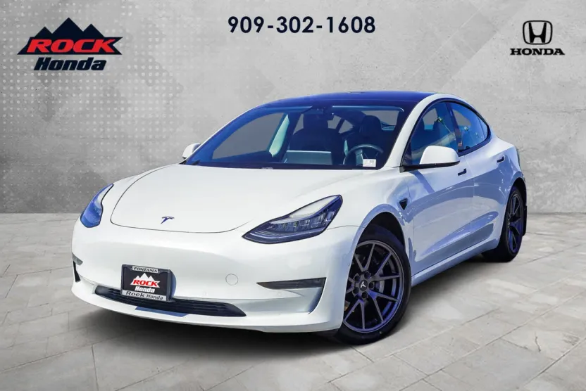 2021 Tesla Model 3 Long Range photo 1