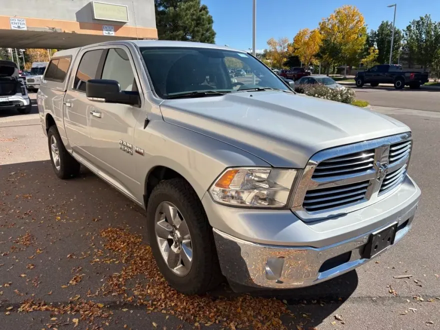 2017 Ram 1500 SLT photo 1