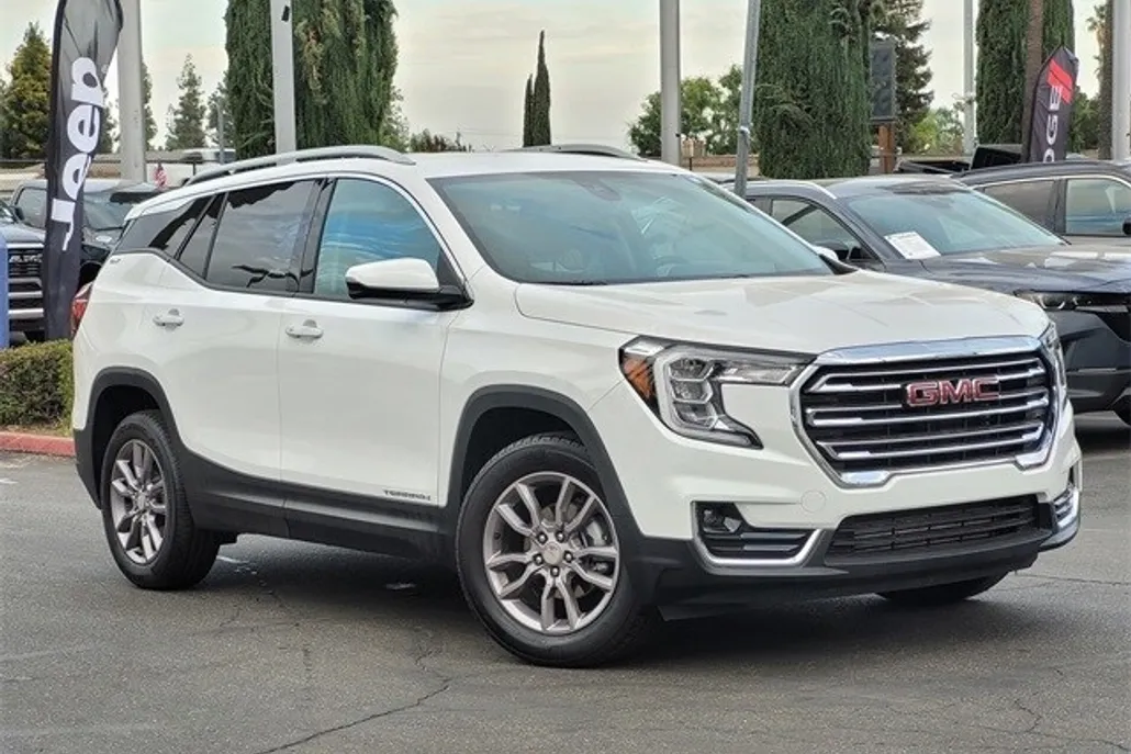 2024 Gmc Terrain SLT photo 1