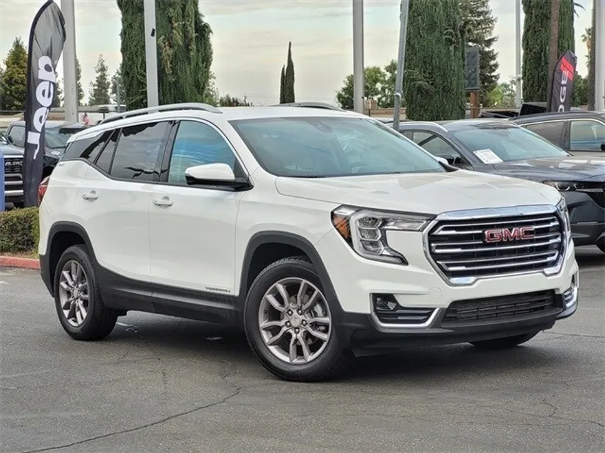2024 Gmc Terrain SLT photo 1