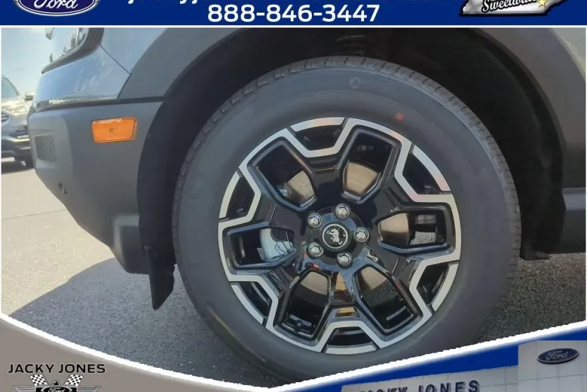 2025 Ford Bronco Sport Outer Banks photo 1