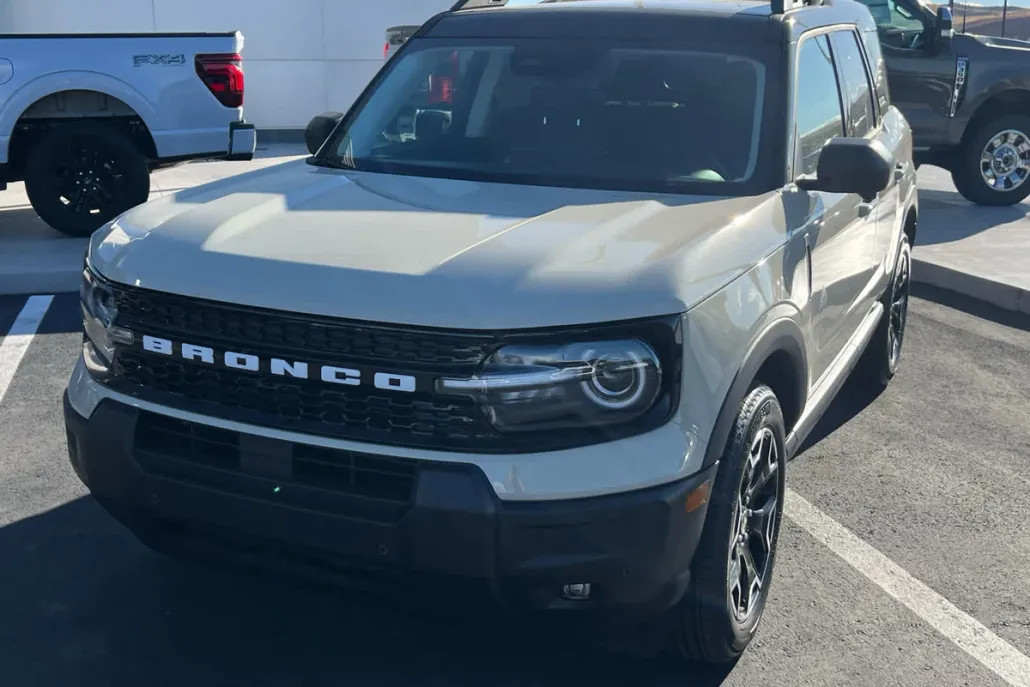 2025 Ford Bronco Sport Outer Banks photo 1