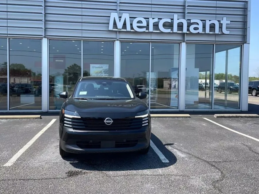 2025 Nissan Kicks S photo 1