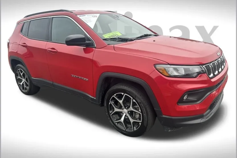 2024 Jeep Compass Latitude photo 1
