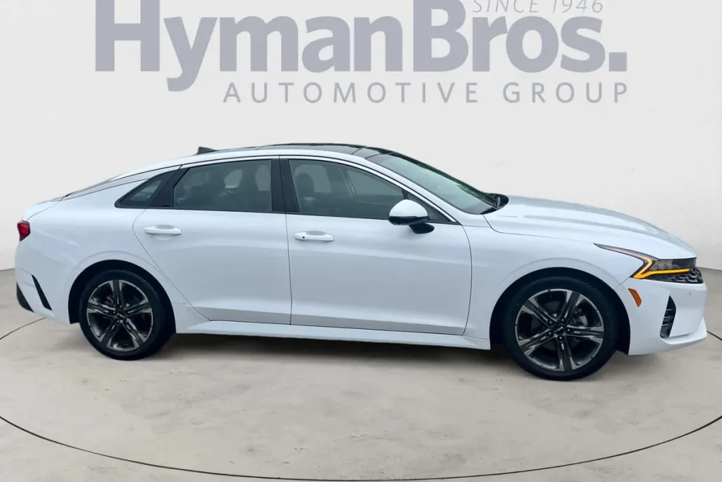 2022 Kia K5 EX photo 1