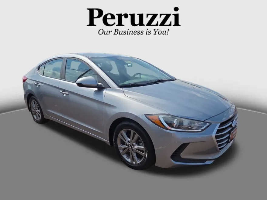2017 Hyundai Elantra SE photo 1