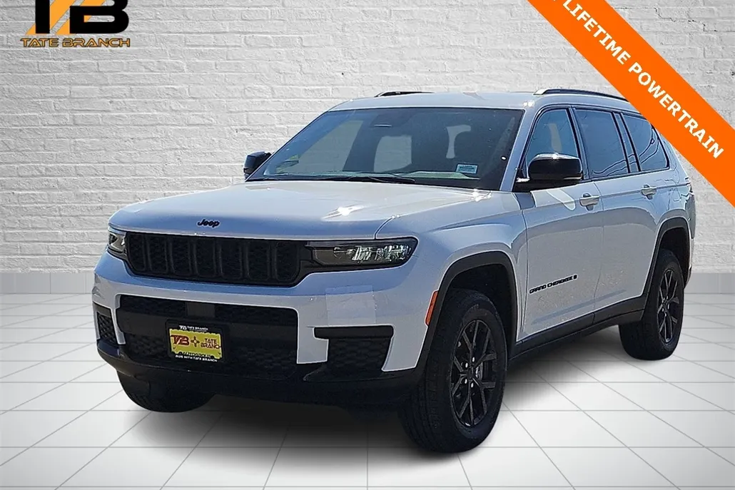 2025 Jeep Grand Cherokee Altitude photo 1
