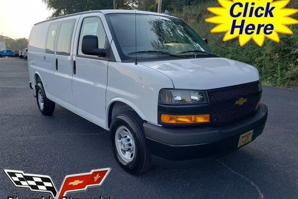 2025 Chevrolet Express Cargo 2500 Base photo 1