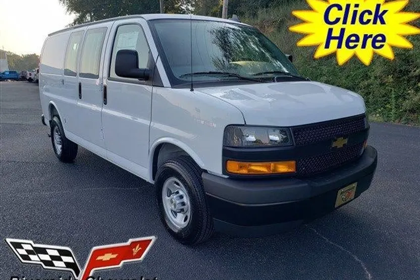2025 Chevrolet Express Cargo 2500 Base photo 1