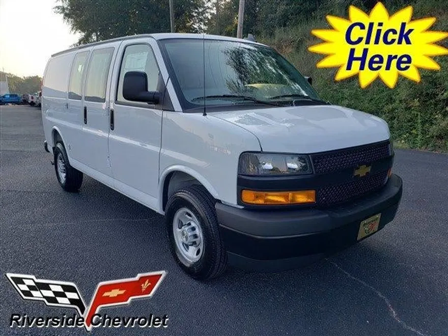 2025 Chevrolet Express Cargo 2500 Base photo 1