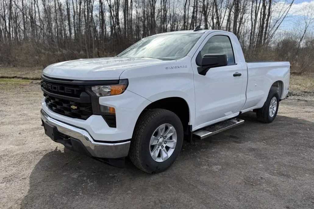 2024 Chevrolet Silverado 1500 photo 1