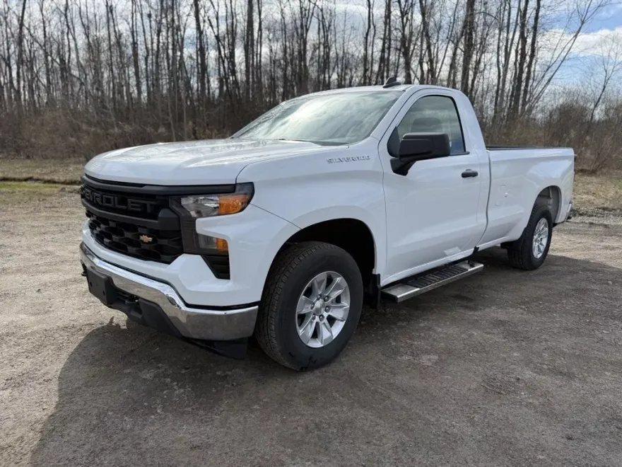 2024 Chevrolet Silverado 1500 photo 1