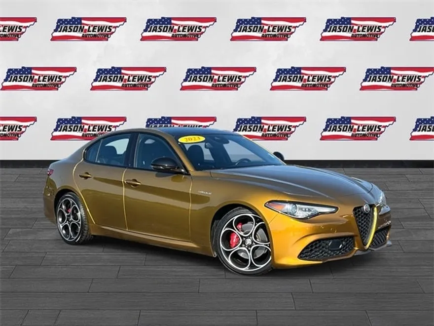 2023 Alfa Romeo Giulia Base photo 1