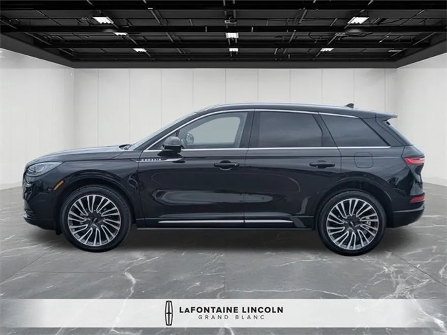 2022 Lincoln Corsair Reserve photo 1
