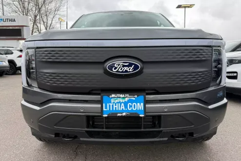 2025 Ford F-150 Lightning photo 2