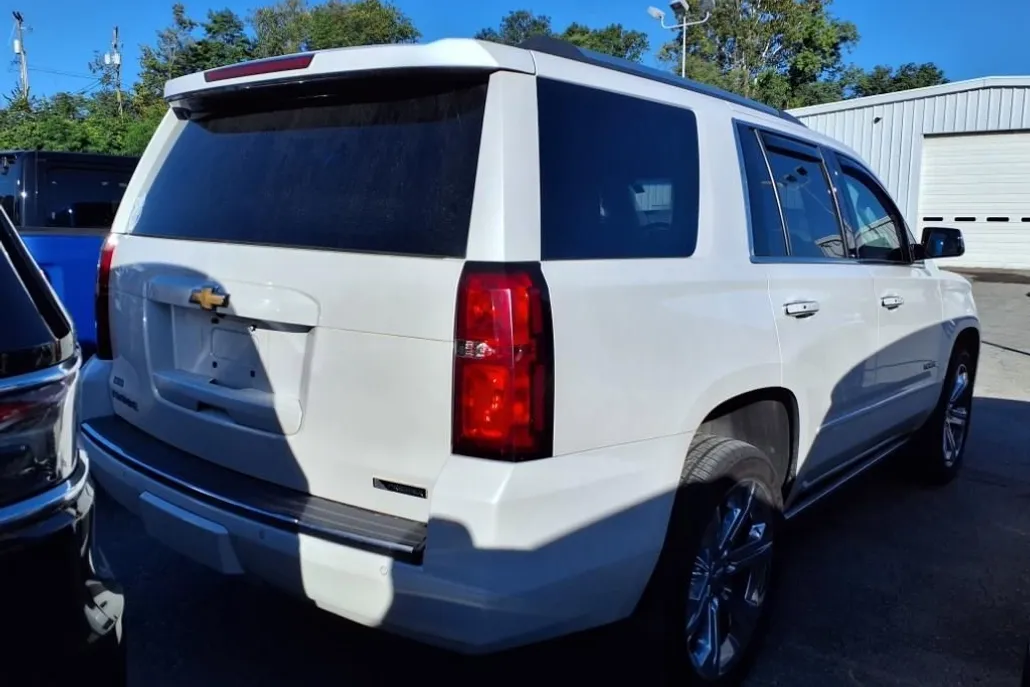 2018 Chevrolet Tahoe Premier photo 1